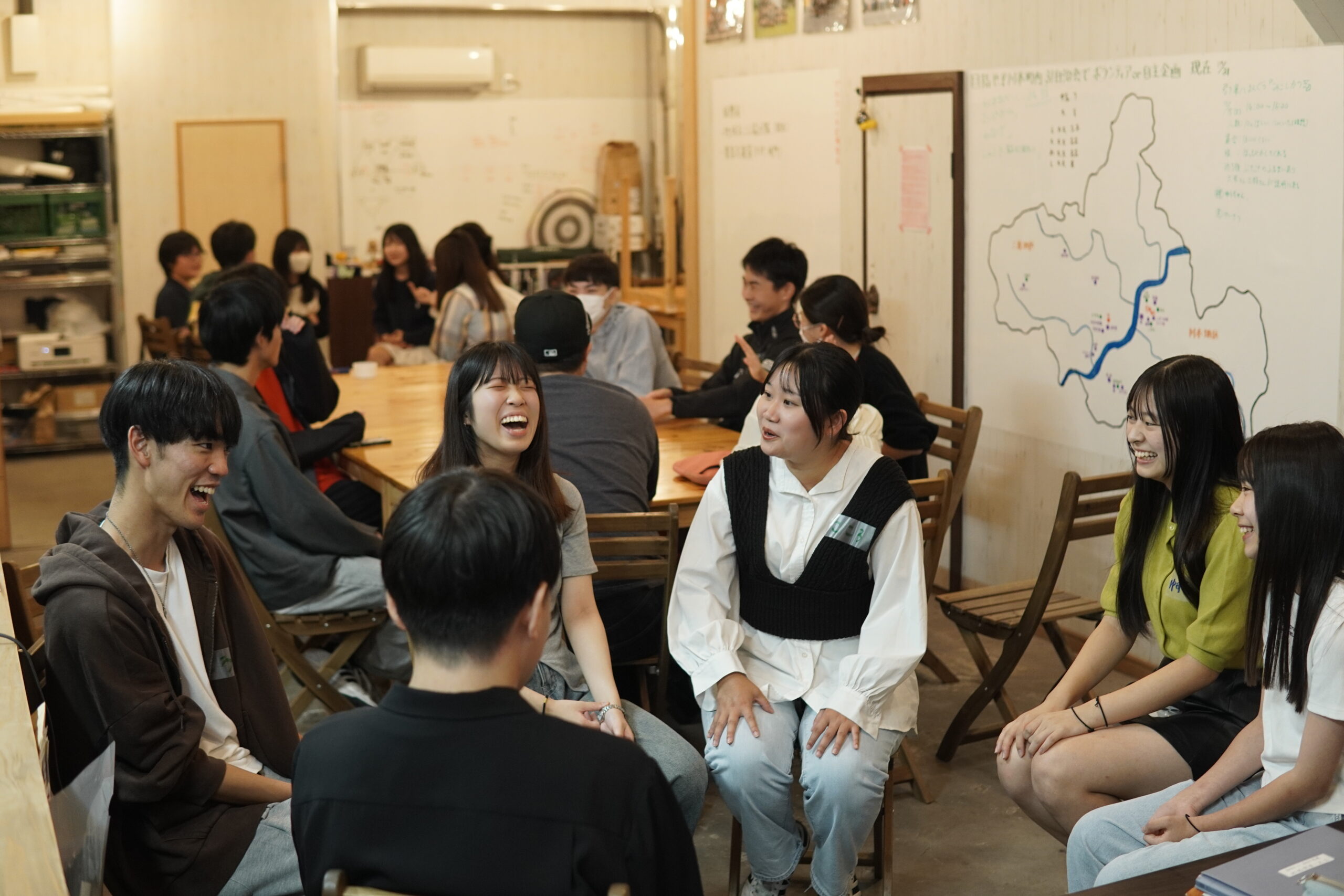 あそラボの拠点に集まるメンバー